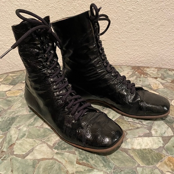 Vintage patent leather booties - Picture 2 of 10
